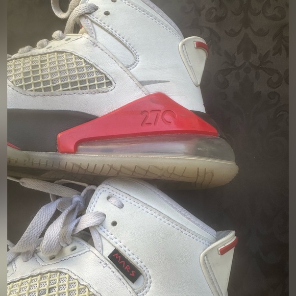 (Grade School) Air Jordan Mars
270 'White size 4Y
SKU: BQ6508-100 - Picture 5 of 6